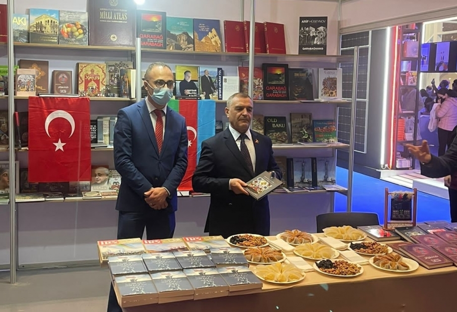 На международной книжной выставке в Катаре представлены азербайджанские издания
