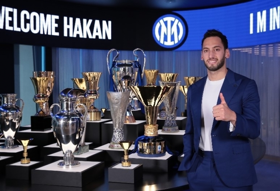 Inter's Turkish midfielder Calhanoglu named player of month for December