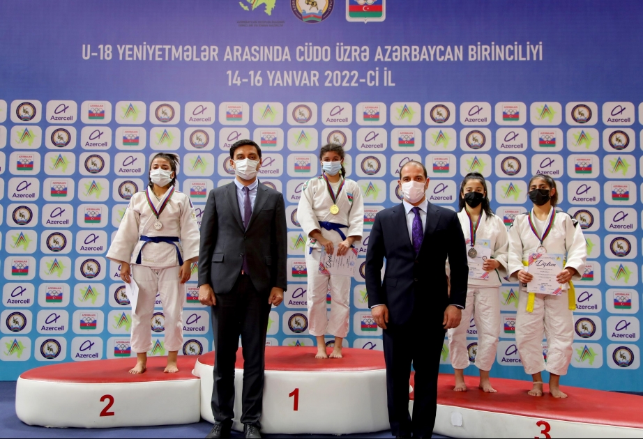 Gənclər və idman naziri cüdo yarışlarını izləyib