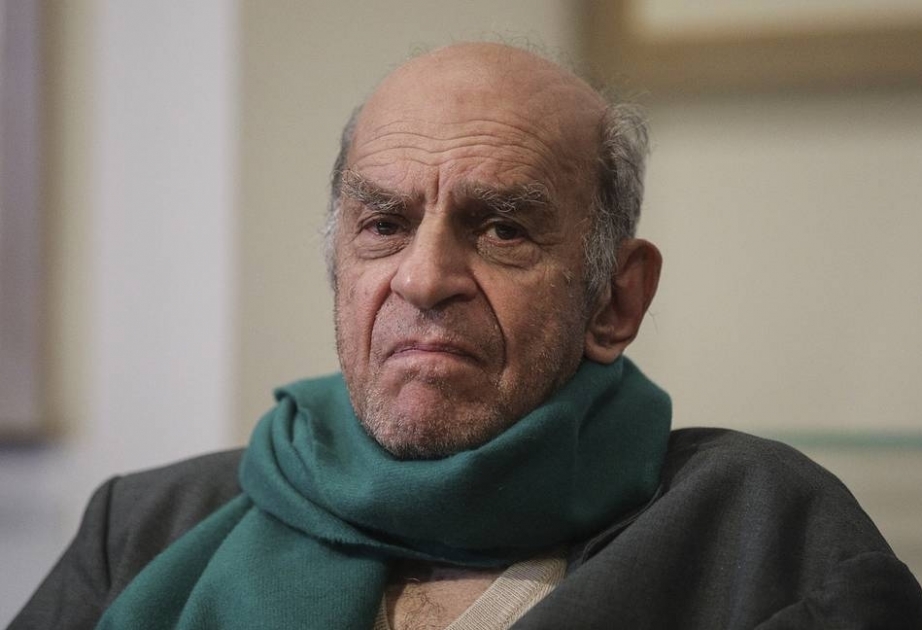 Greek artist Alekos Fassianos dies at 86
