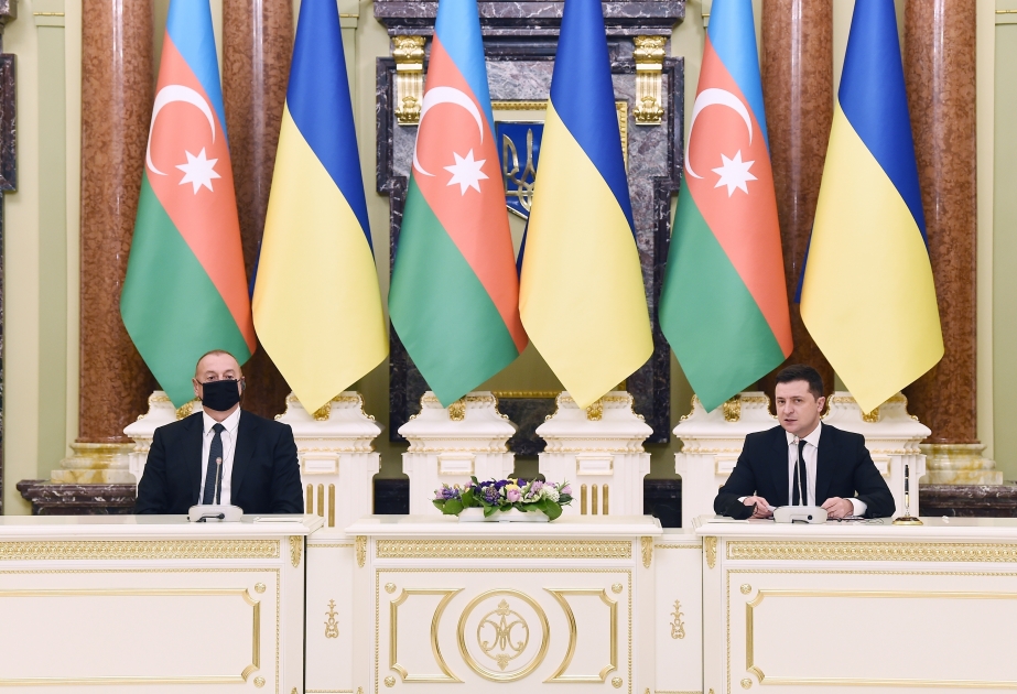 泽连斯基：乌克兰将参加阿塞拜疆恢复工程