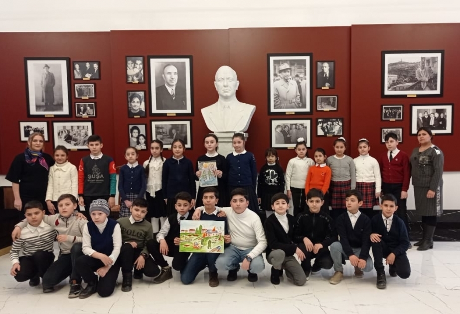 Gəncədə 20 Yanvar şəhidlərinə həsr edilmiş ədəbi-bədii gecə təşkil olunub