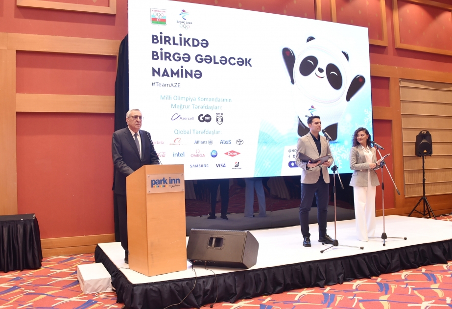 Se presenta en Bakú la ropa deportiva del equipo olímpico