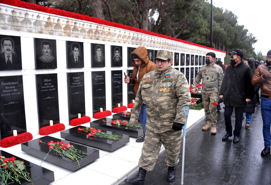 Azerbaijani people commemorate 20 January martyrs with deep respect and reverence