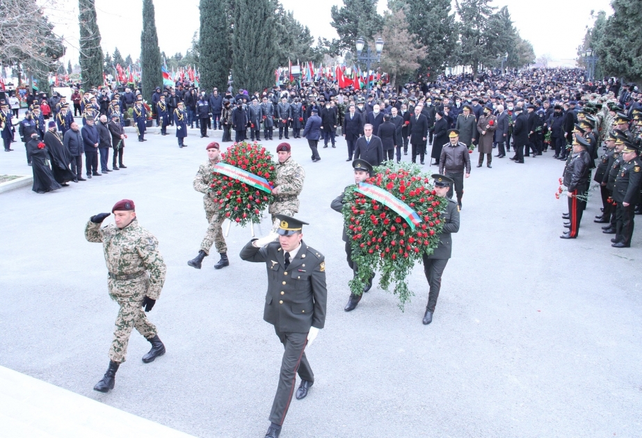 Gəncədə 20 Yanvar şəhidlərinin xatirəsi anılıb