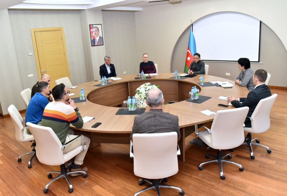 Azərbaycan Velosiped İdmanı Federasiyasının prezidenti yığma komandaların baş məşqçiləri ilə görüşüb