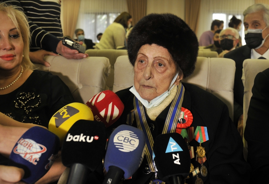 Yüz yaşlı veteran Fatma Səttarova: Azərbaycanlı olduğum üçün həmişə fəxr etmişəm