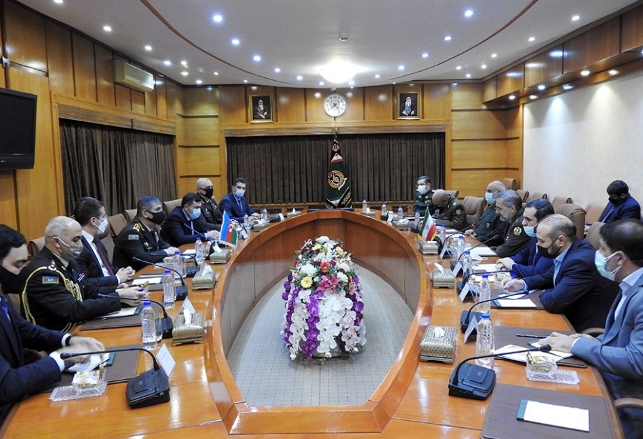 Azerbaijan, Iran discuss prospects for military cooperation
