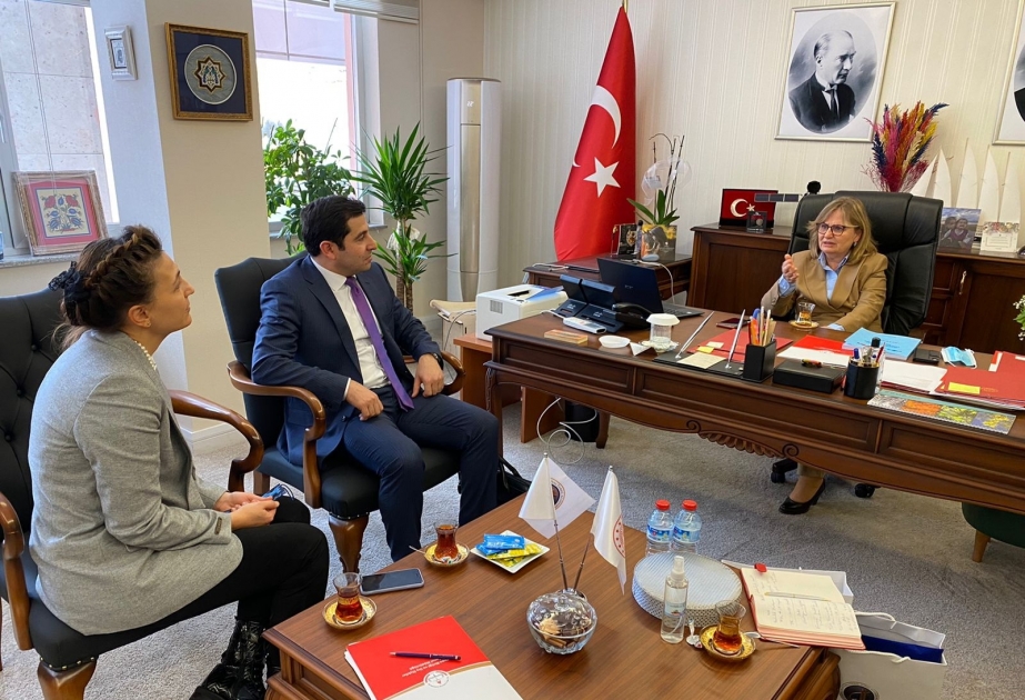 Türk Akademiyası və Türkiyə Təhsil Nazirliyi əməkdaşlığı gücləndirir