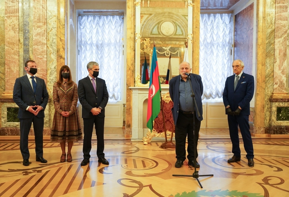 St. Petersburg: Ausstellung “Sieben Schönheiten“ zum 880. Jahrestag von Nizami Ganjavi eröffnet und Grundstein für Denkmal von Uzeyir Hajibayli gelegt