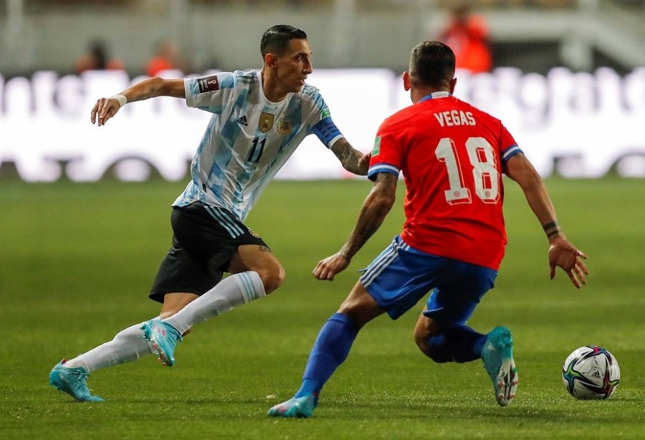 Сборная Аргентины по футболу без Месси обыграла чилийцев в матче отбора на чемпионат мира