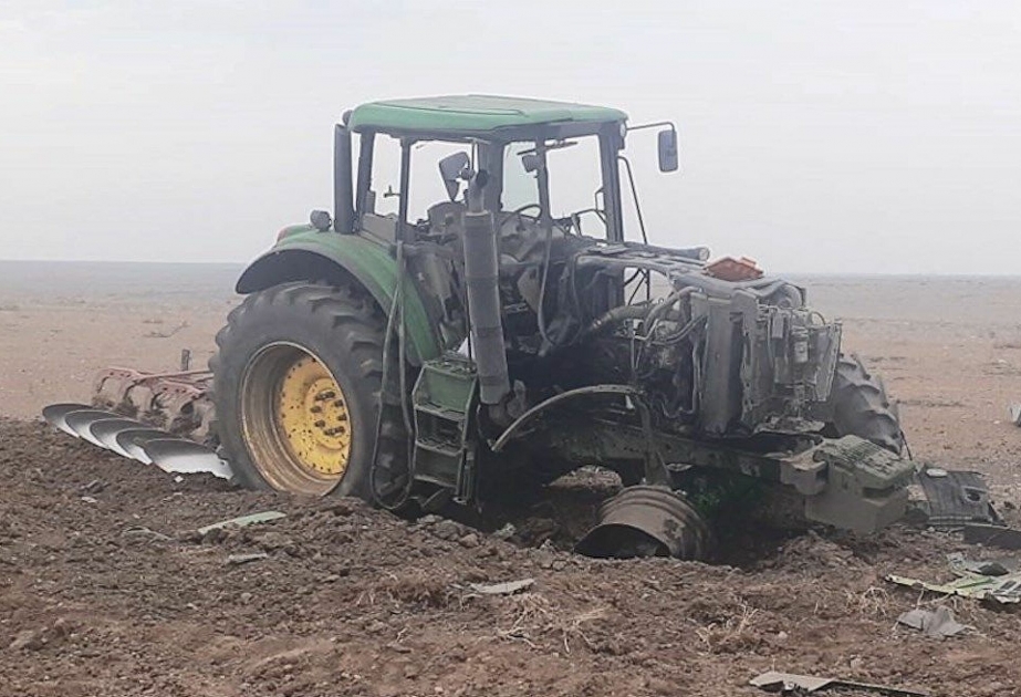 Füzuli rayonunun Üçbulaq kəndində traktor minaya düşüb