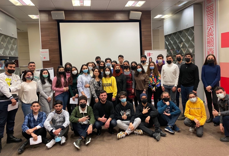 BCC Academy провел семинар для волонтеров по случаю Дня молодежи