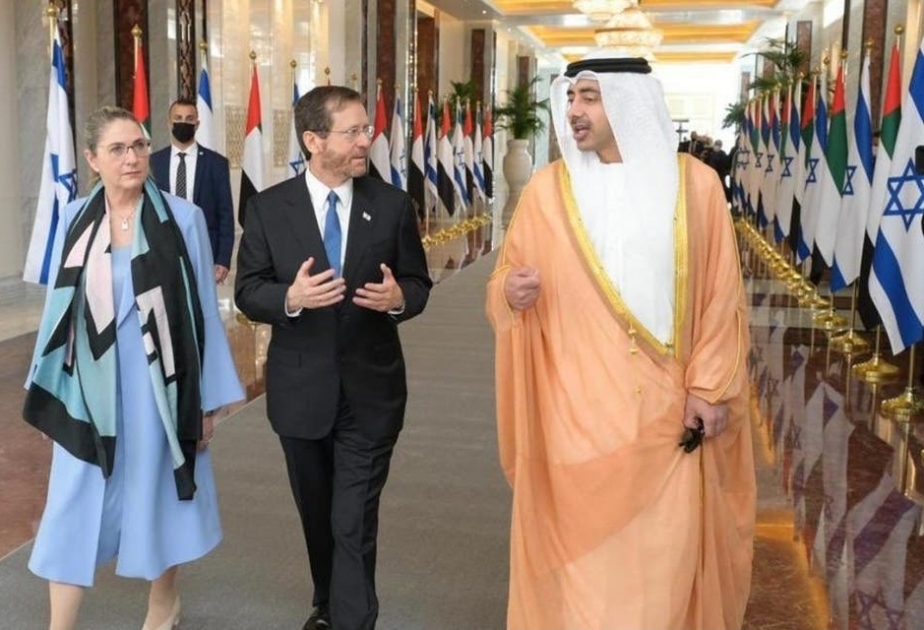 Israeli president makes first official visit to UAE