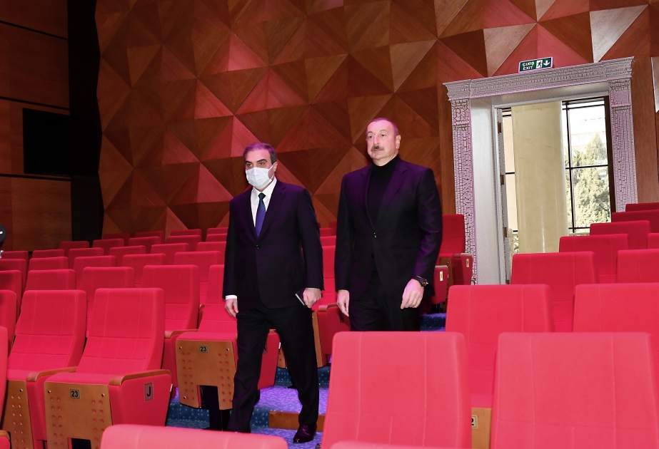 Ilham Aliyev asiste a la inauguración del nuevo edificio del Teatro Estatal de Drama de Ganja