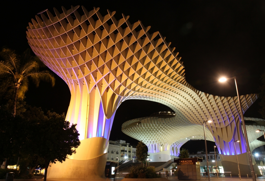 Metropol Parasol - uno de los mayores edificios de madera del mundo