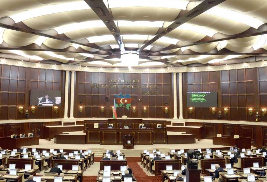В Милли Меджлисе в первом чтении утвержден законопроект о внесении изменений в Закон «О Вооруженных силах Азербайджанской Республики»