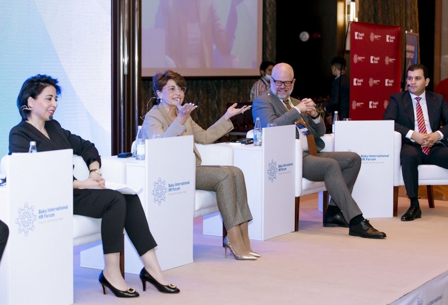 ®  Azercell supports International HR Forum in Baku