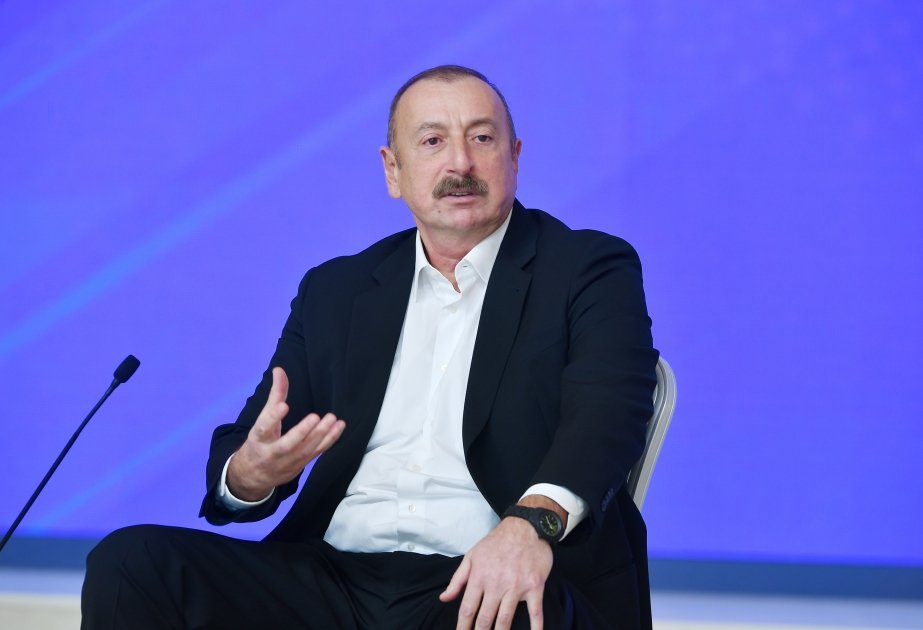 Prezident: Milli dəyərlər həm də ölkəmizi kənar təsirdən qorumaq və nəsillər arasındakı mənəvi ipləri qırmamaq üçün lazımdır