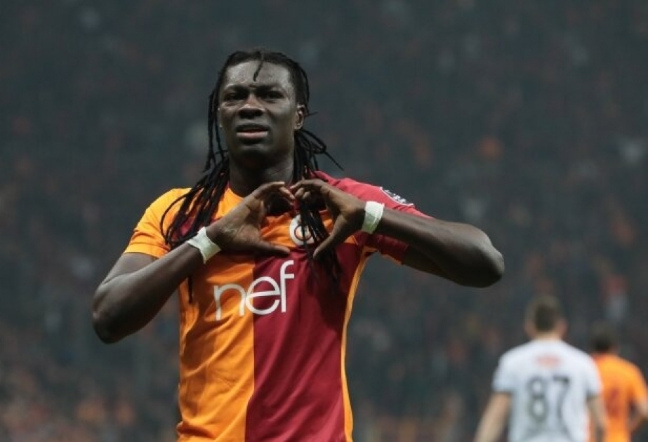 “Qalatasaray” klubu sabiq futbolçusu Bafetimbi Qomisi yenidən heyətinə qatıb