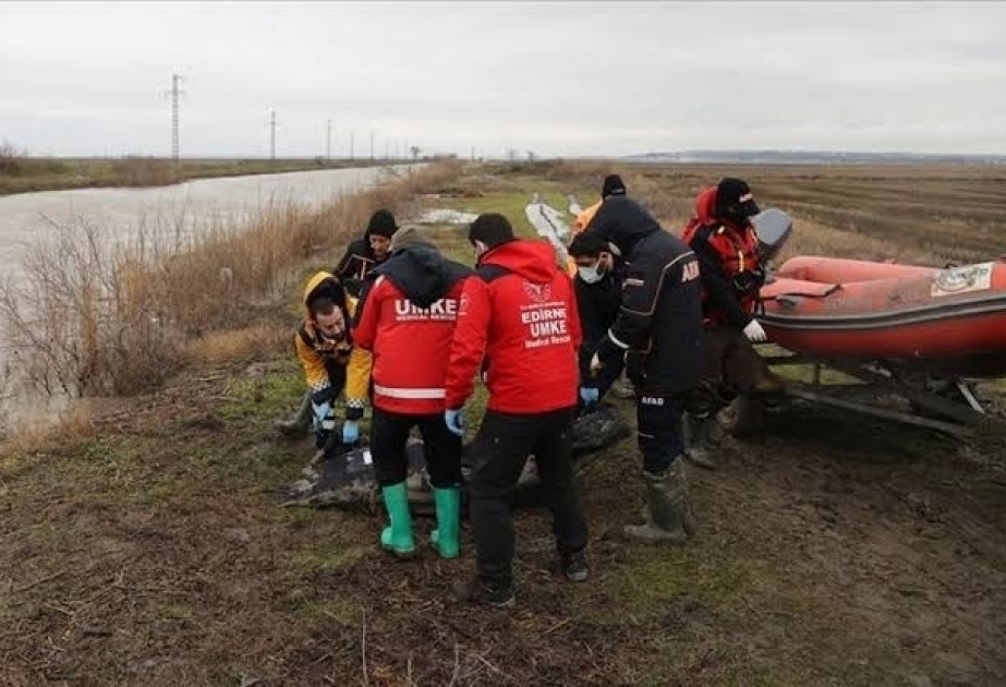 12 migrants pushed back by Greece freeze to death