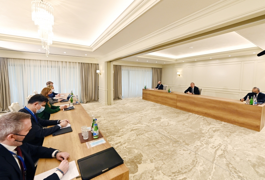 President Ilham Aliyev received delegation led by European Commissioner for Energy VIDEO