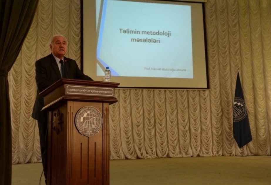 В UNEC с целью повышения методологических навыков молодых преподавателей проводятся тренинги