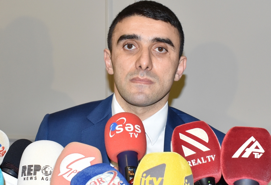 Nueve escuelas y 299 clases se han pasado a la enseñanza a distancia en Azerbaiyán