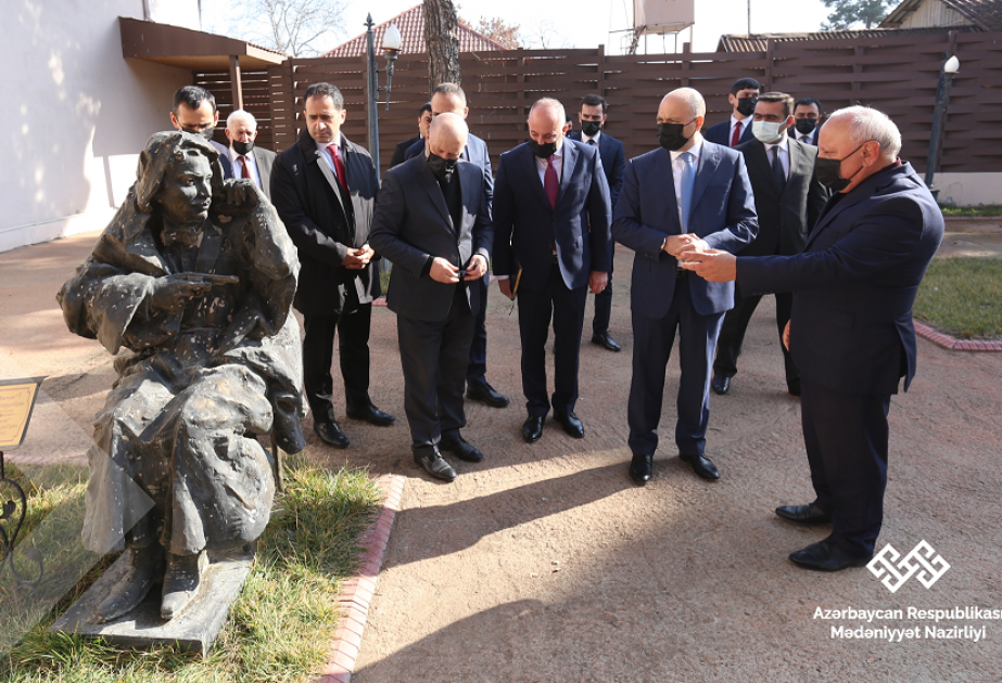 El ministro de Cultura visita las instituciones culturales del distrito de Shamkir