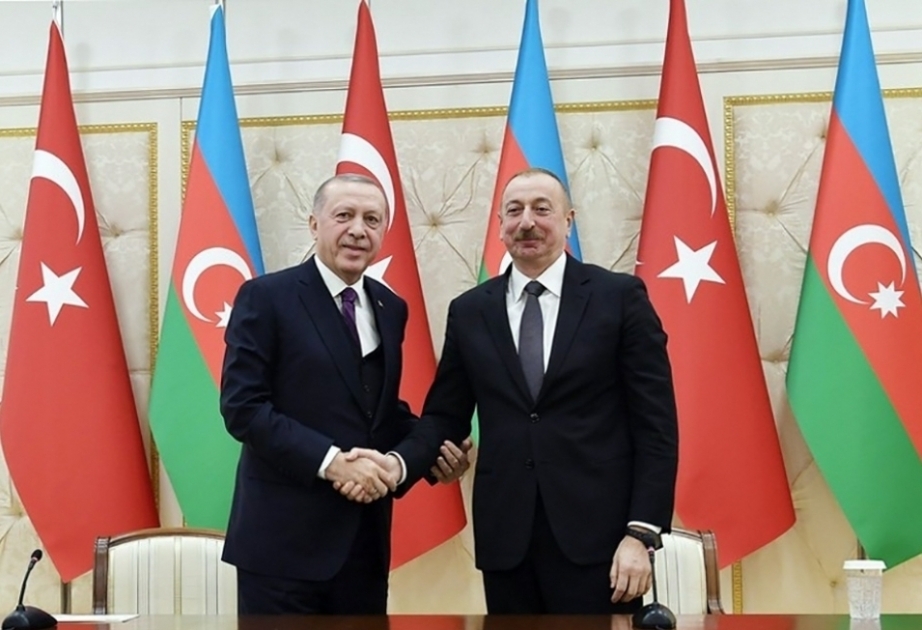Präsident Ilham Aliyev telefoniert mit seinem türkischen Amtskollegen