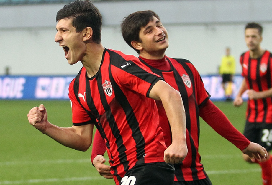 Futbolçumuz Kamran Əliyev Rusiyada klubunu dəyişib