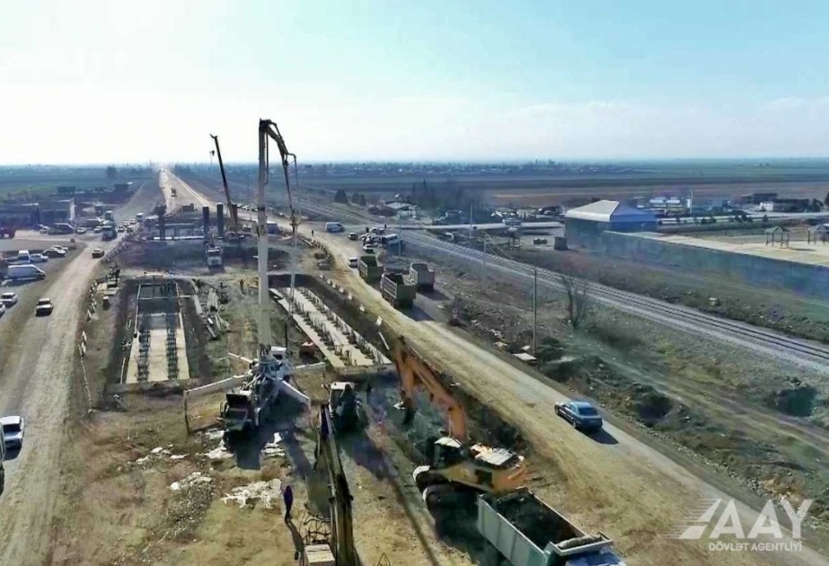 La construcción de la autopista Barda-Aghdam continúa a buen ritmo