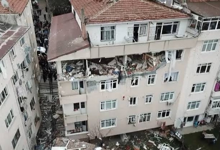 В жилом здании в Стамбуле произошел взрыв