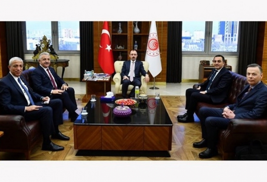 В Карсе обсуждены вопросы открытия пограничного пункта с Арменией