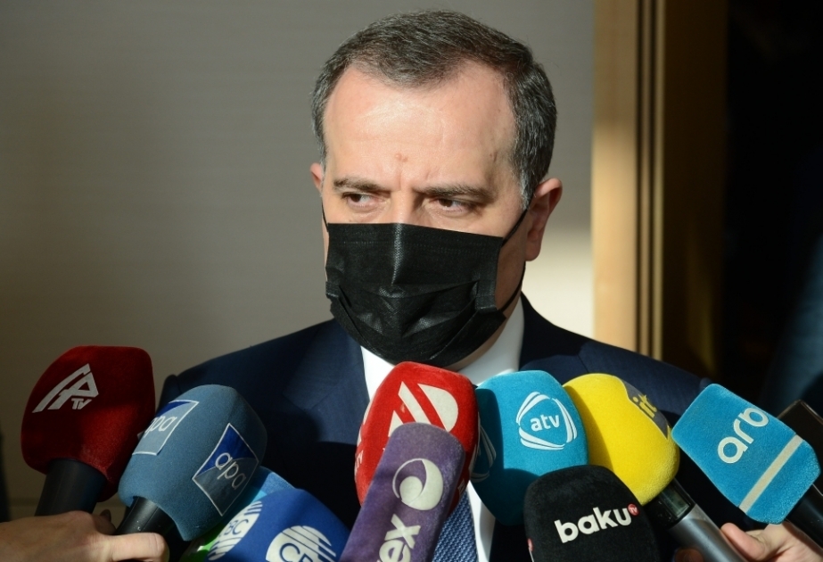 Canciller: “Azerbaiyán plantea ante todas las plataformas internacionales posibles la cuestión del destino de los prisioneros, rehenes y ciudadanos desaparecidos”