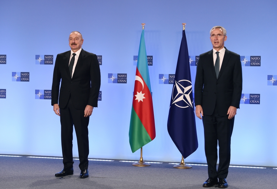 El Secretario General de la OTAN mantuvo una llamada telefónica con el presidente de la República de Azerbaiyán