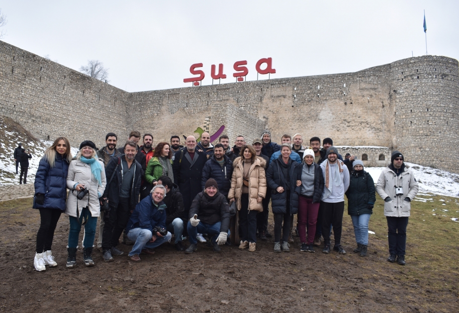 Viajeros internacionales de renombre visitan Shusha