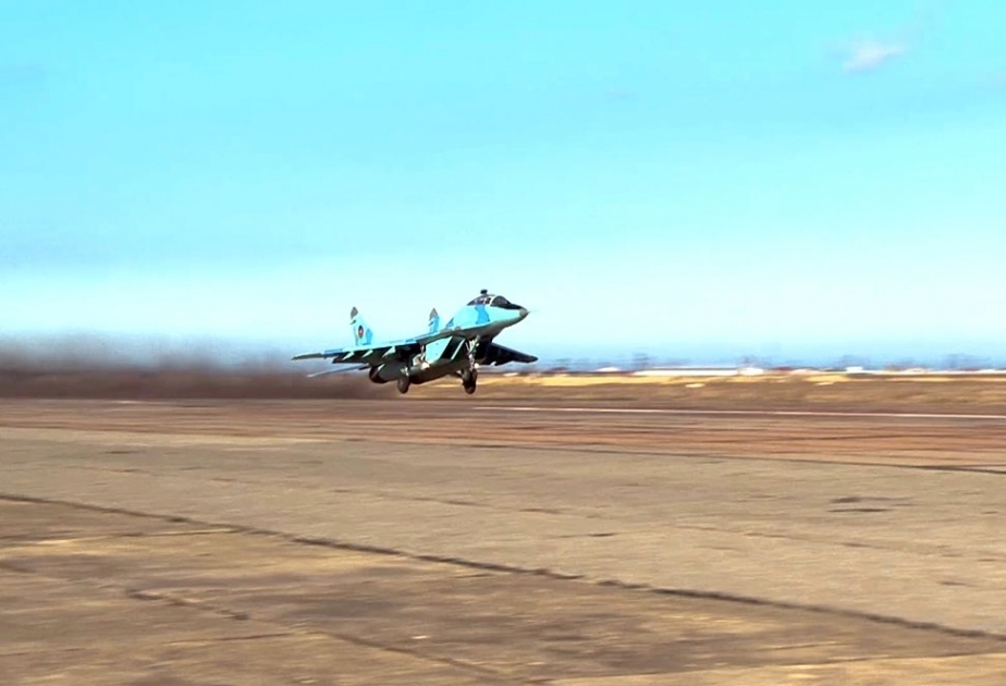 Azerbaijan Air Forces conduct exercises VIDEO