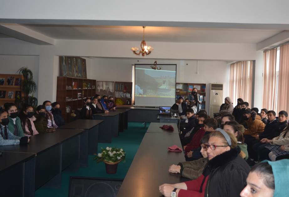 Astara Rayon Mərkəzi Kitabxanasında Şuşa şəhərinə virtual səyahət təşkil olunub