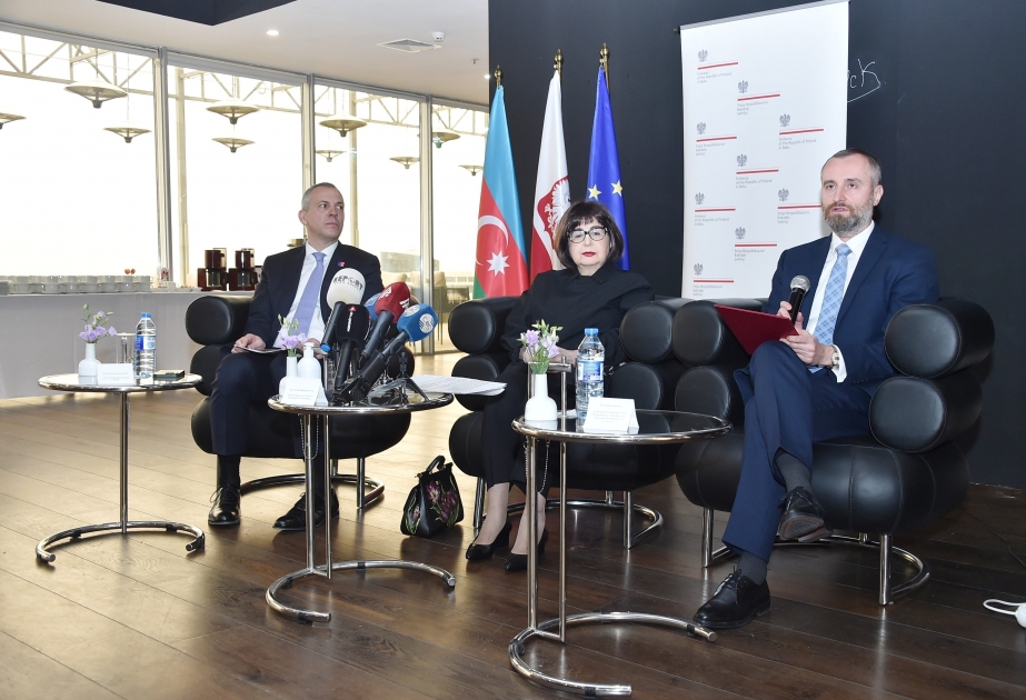 Se presenta un proyecto sobre el patrimonio de los arquitectos polacos en Azerbaiyán