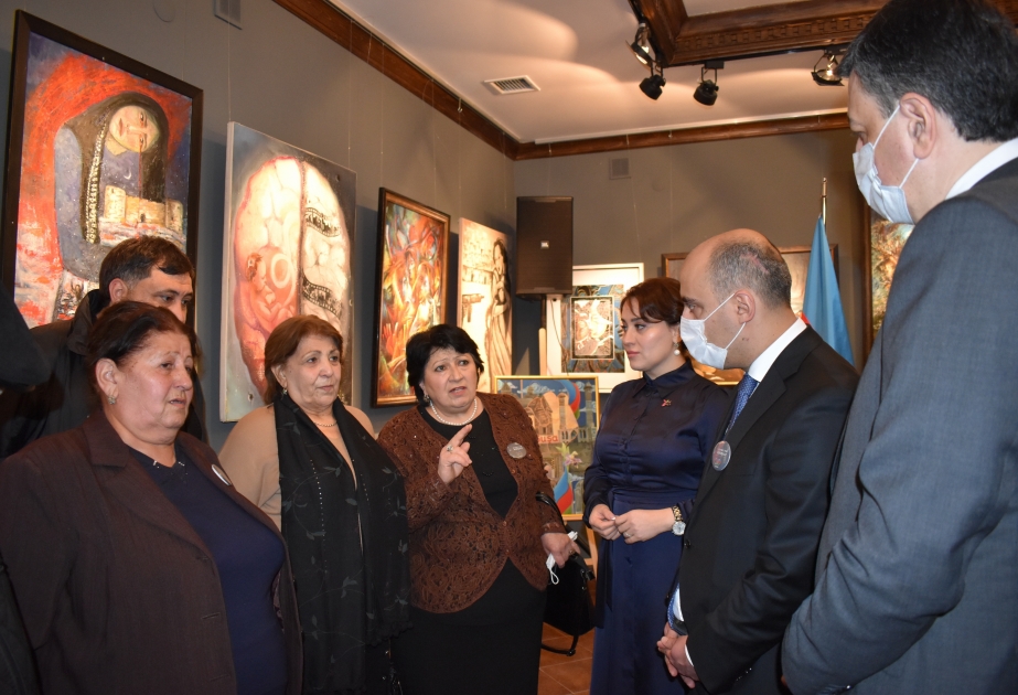 Tbilisidə Azərbaycan rəssamlarının Xocalı soyqırımına həsr etdikləri əsərlərin sərgisi açılıb
