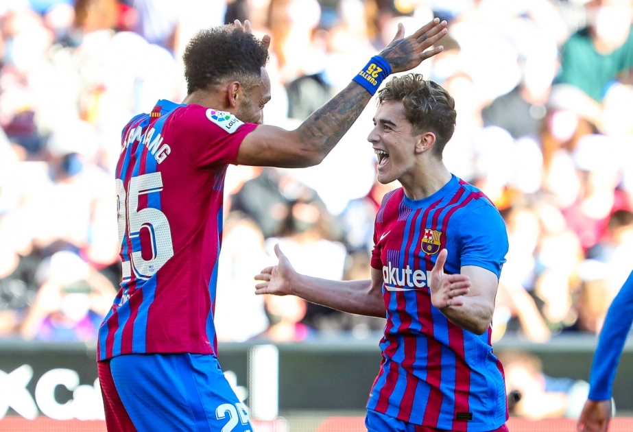 Barcelona cruise to victory at Valencia