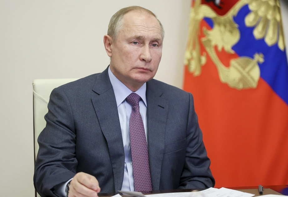 Vladimir Putin “LXR” və “DXR”-in tanınması haqqında fərmanlar imzalayıb