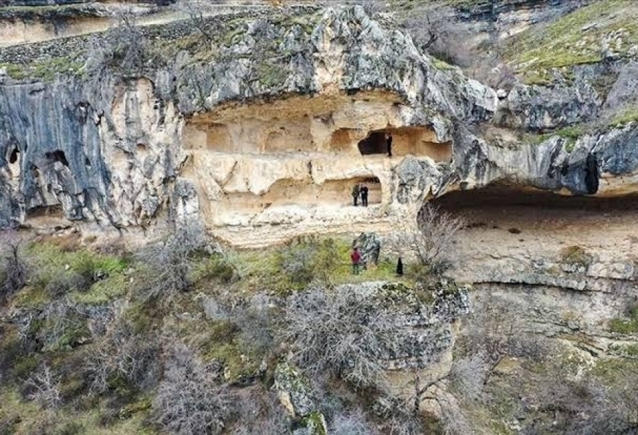 1,800-year-old Roman remains found in valley of eastern Turkiye