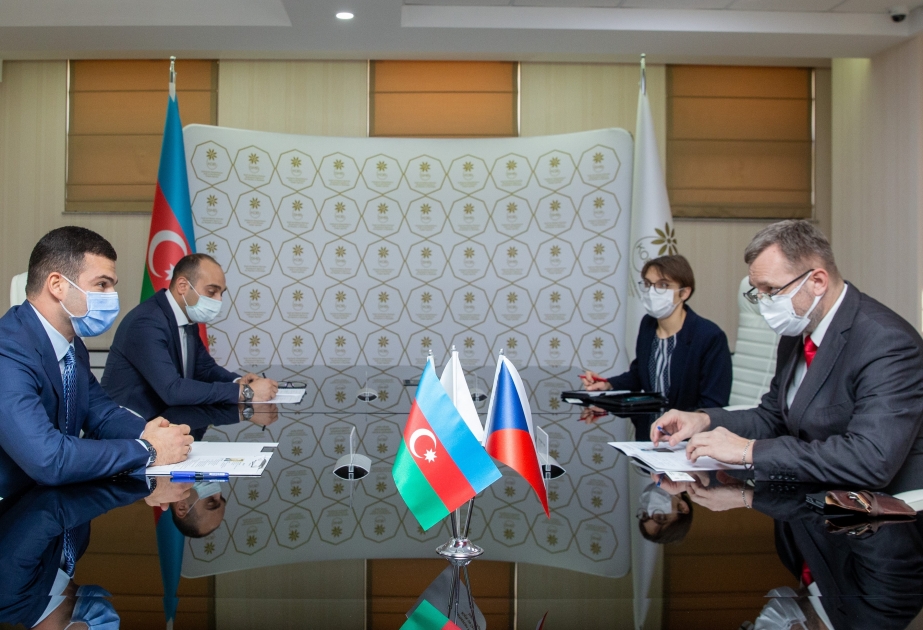 Aserbaidschan und Tschechien erörtern Zusammenarbeit im KMU-Bereich