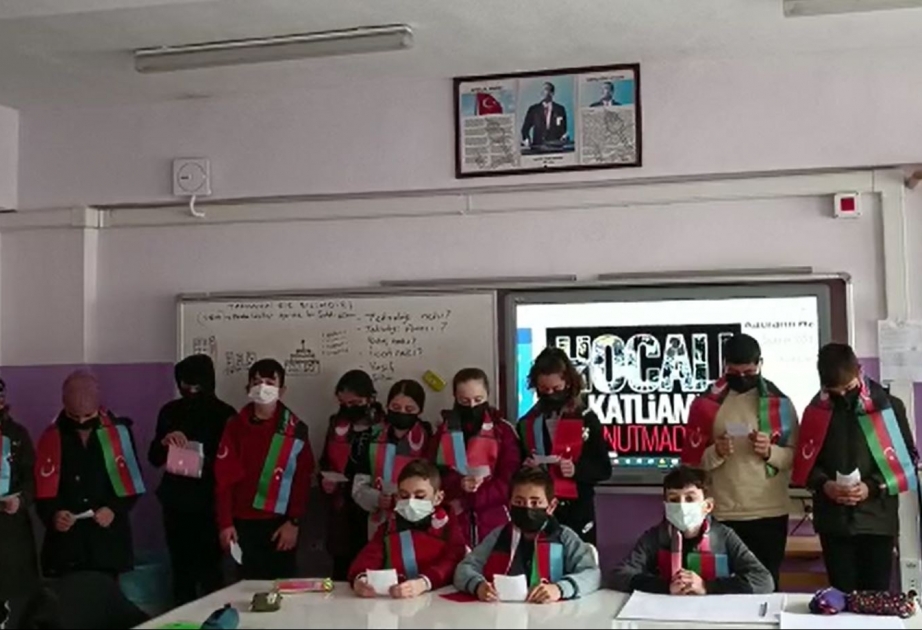 Türkiyə məktəbliləri “Xocalıya ədalət!” çağırışı ediblər