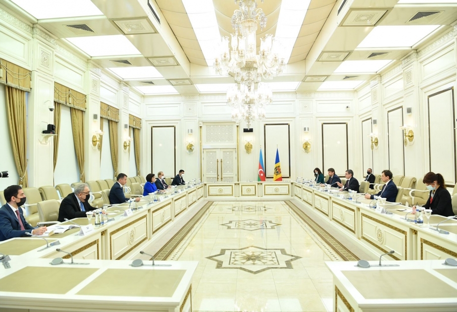 Moldavia está interesada en desarrollar vínculos multilaterales con Azerbaiyán