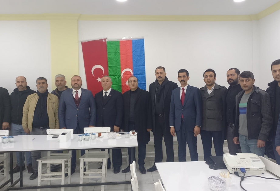 İğdırın Məlikli qəsəbəsində Xocalı soyqırımı qurbanlarının xatirəsinə ehtiram göstərilib VİDEO