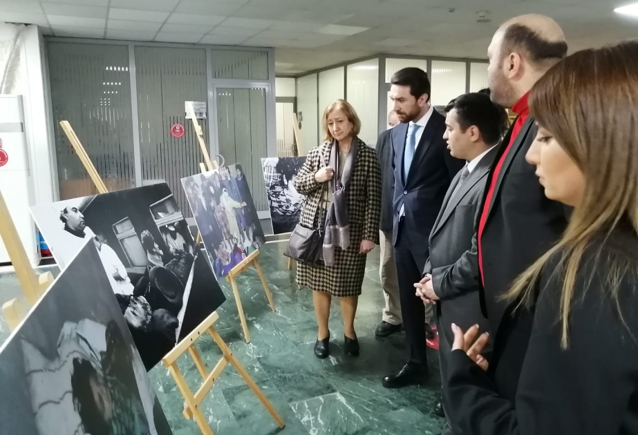 İstanbulda Xocalı soyqırımının 30-cu ildönümü ilə bağlı fotosərgi təşkil olunub