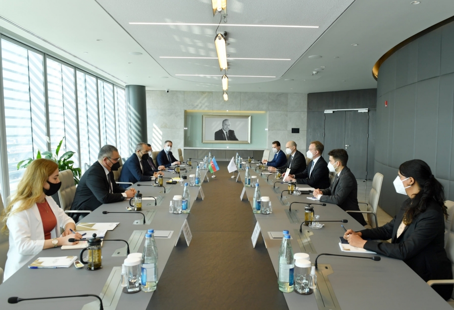 Министр экономики встретился с президентом Всемирного экономического форума Борге Бренде
